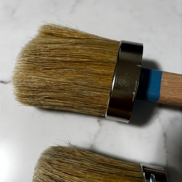 Annie Sloan Chalk Paint Brushes Set - Picture 4 of 9